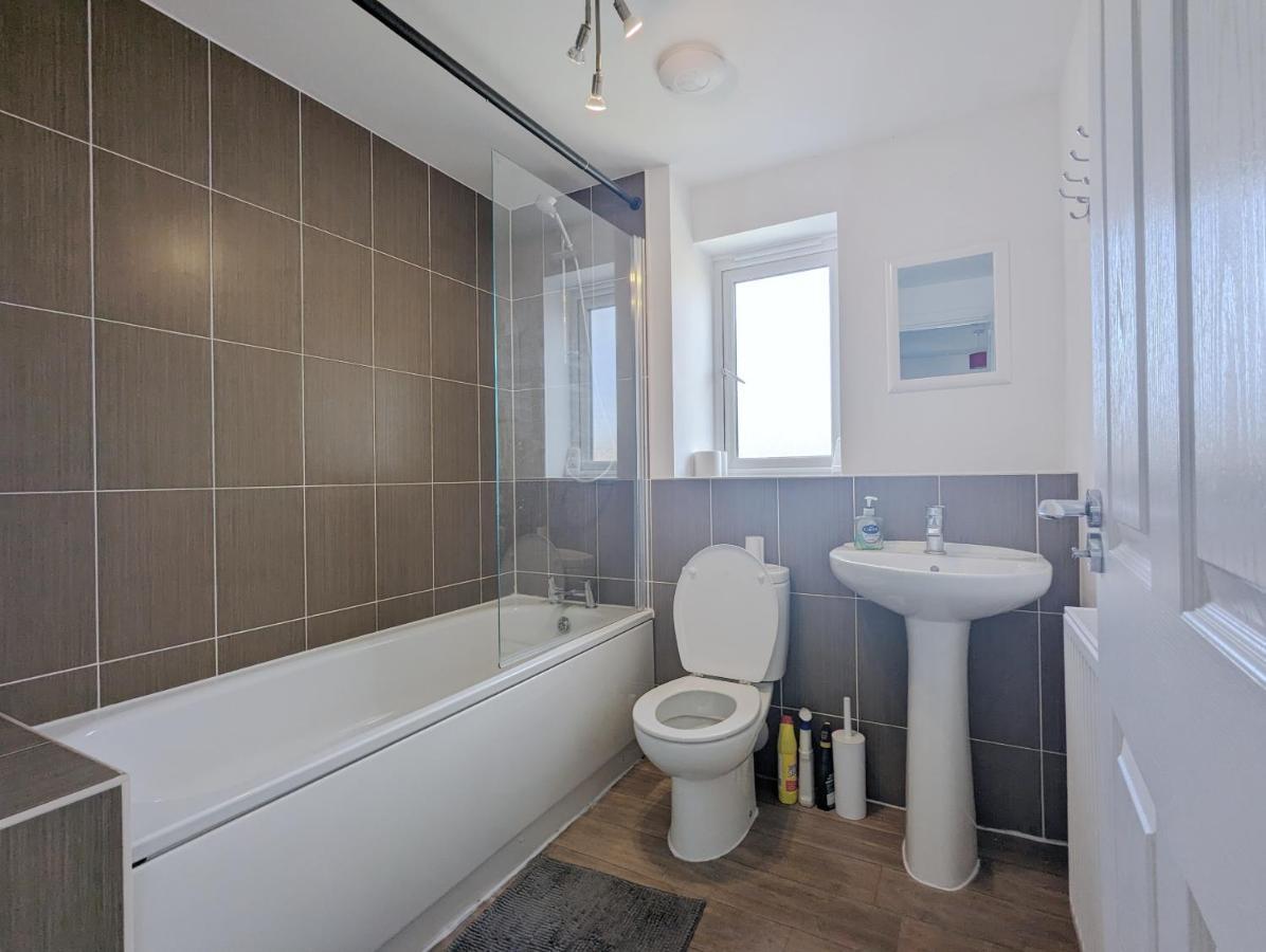 Guest Rooms Near City Centre & Anfield Free Parki Liverpool Exterior photo