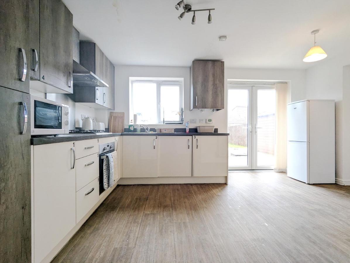 Guest Rooms Near City Centre & Anfield Free Parki Liverpool Exterior photo